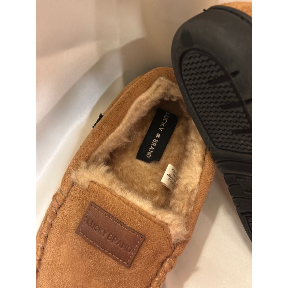 Luck‎ brand slippers